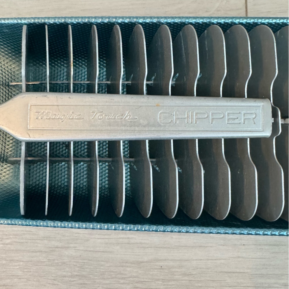 Vintage Magic Touch Chipper Metal Ice Cube Tray